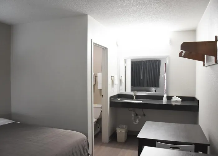 Chicago Area Hotel Bridgeview