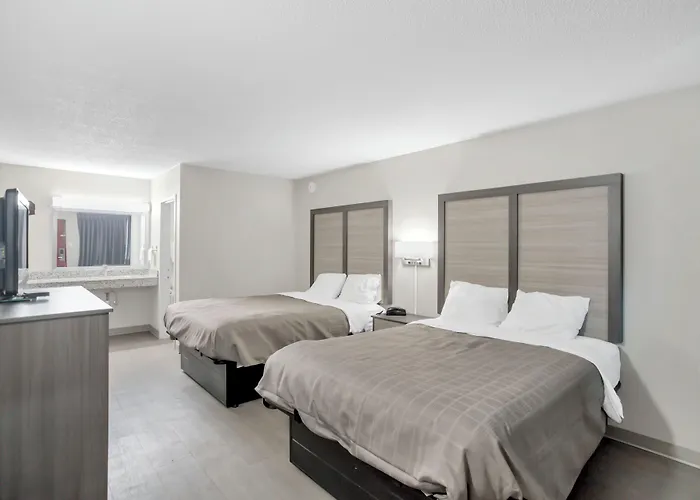 Hotel Chicago Area 2*